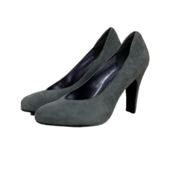 Nine West Shoes - Nine west “grey suede heel”